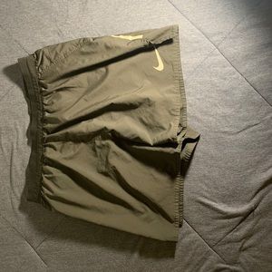 5inch Nike flex stride shorts in blackish grey